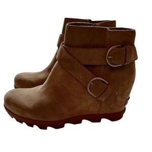 Sorel Tan Joan of Arctic Wedge Ankle Booties with Buckle Accents Size 10